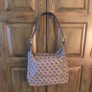 Dooney & Bourke
